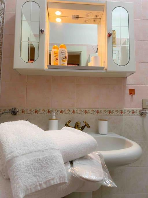 A Casa Di Gin Milano Villa Kültér fotó